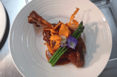 D’Oaks Cafe & Lounge restaurant